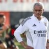 José Mourinho exalta a organização do Benfica: “É uma instituição colossal que continua a me impressionar”