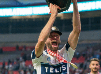 Thomas Müller atinge a marca de 300 gols na carreira, adiciona mais um troféu ao seu currículo e se torna o jogador alemão com mais conquistas na história.