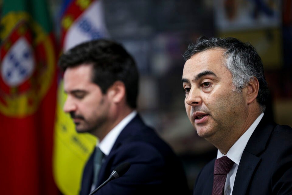 Secretário da Educação revela investimento de 850 milhões para modernizar instituições e empregar profissionais de psicologia em 2026