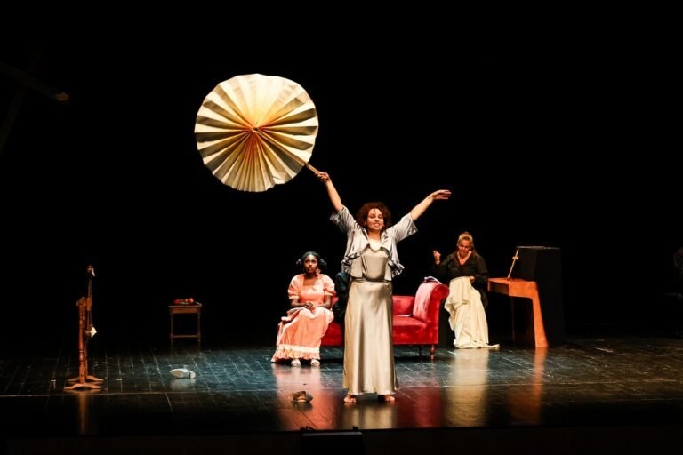 Herança de Fiama Hasse Pais Brandão em Performance