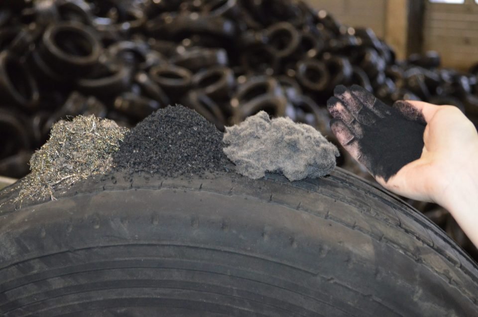 Indústria de produtos de borracha em Aljustrel investe três milhões de euros e se une ao grupo Michelin