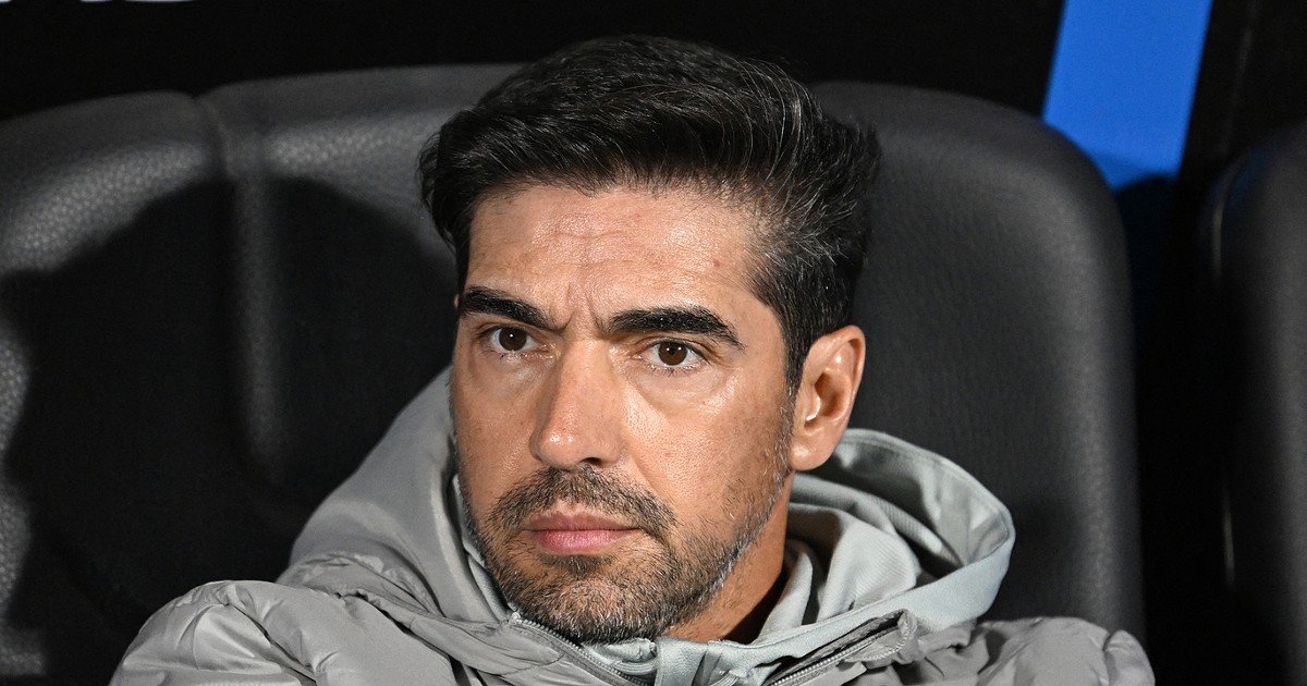 Abel Ferreira minimiza discussão com Rogério Ceni: “Foi um dos treinadores a quem eu presenteei com um vinho