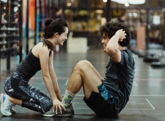 Os exercícios para a região abdominal vão além da estética