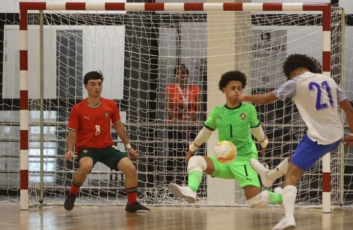 Portugal Sub-17 goleia França por 9-0 em amistoso