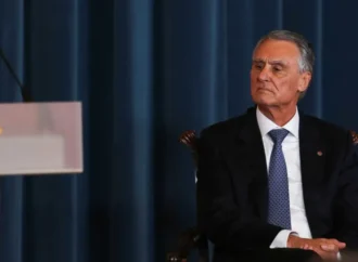 Antigos membros do governo de Cavaco Silva se reunirão para um almoço em Lisboa.