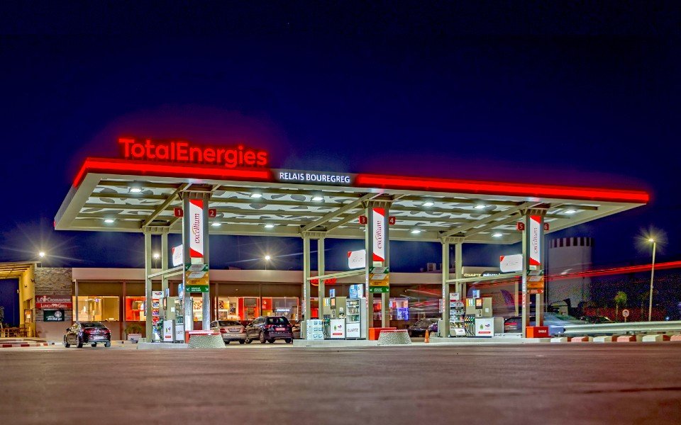 TotalEnergies suspende 'força maior' e autoriza reinício de grande empreendimento de gás em Moçambique