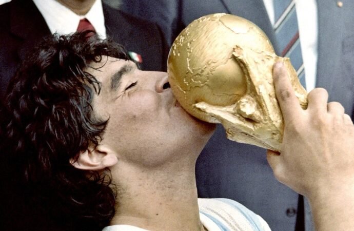 Magistrada suspensa por conexão oculta em investigação da falecimento de Maradona