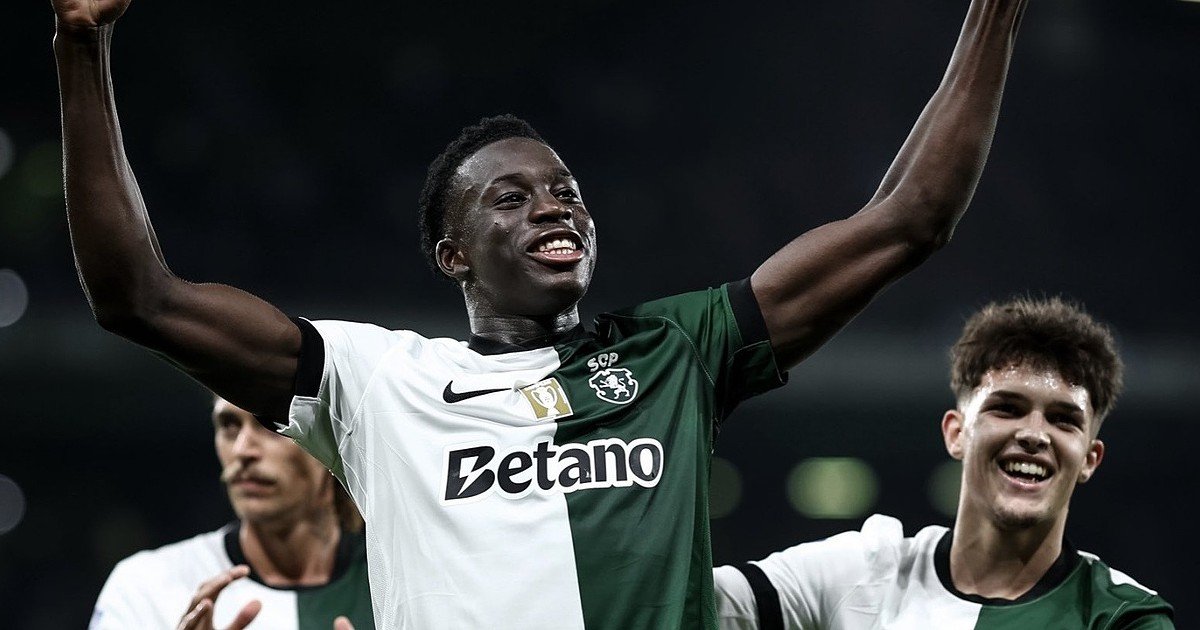 Salvador Blopa se destacou como o atleta mais novo a marcar dois gols na primeira partida pelo Sporting.