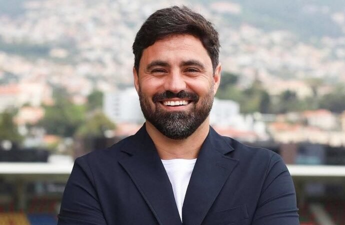 Swansea pronto para acionar rescisão de Vítor Matos e técnico do Marítimo tendências a deixar o clube