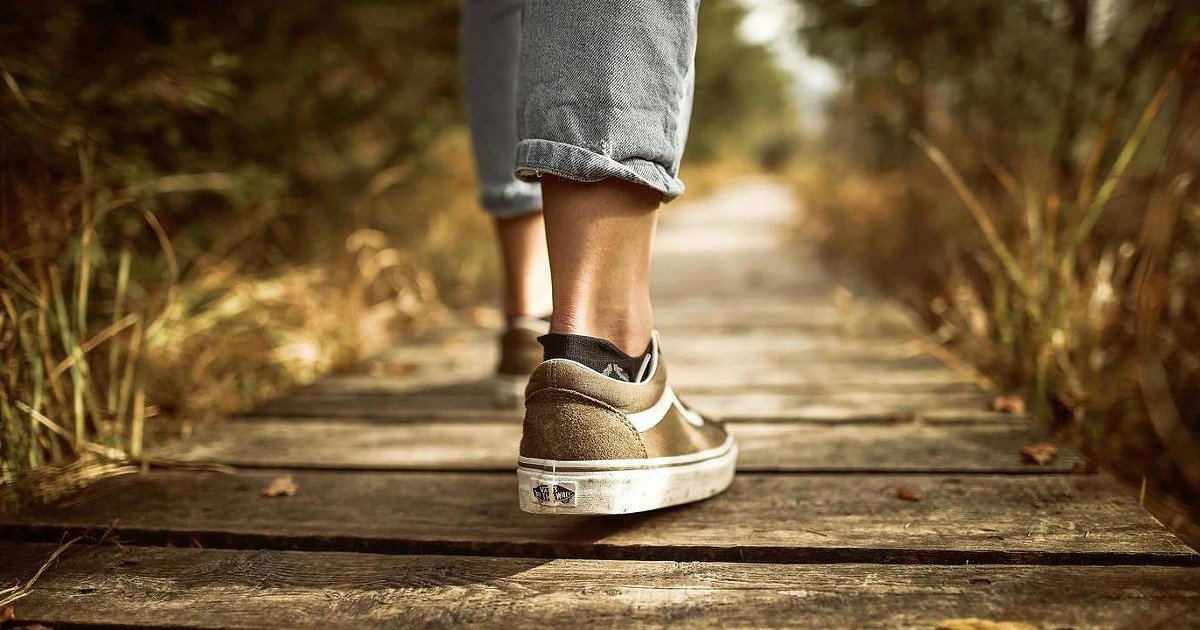 Caminhadas breves não são suficientes: exercícios prolongados são superiores para o coração, aponta pesquisa.