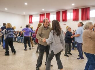 Idosos em comemoração ao Dia de São Martinho