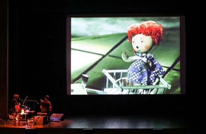 Festival de Cinema encerra com exibição voltada para os lares