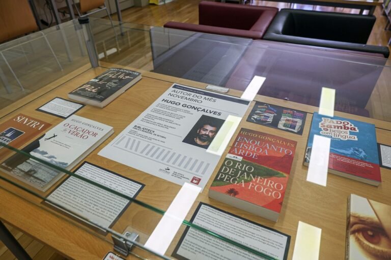 Biblioteca enaltece criação do escritor Hugo Gonçalves