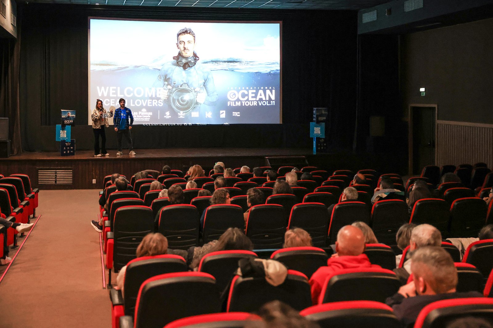 Cinema Charlot explora a maravilha dos mares