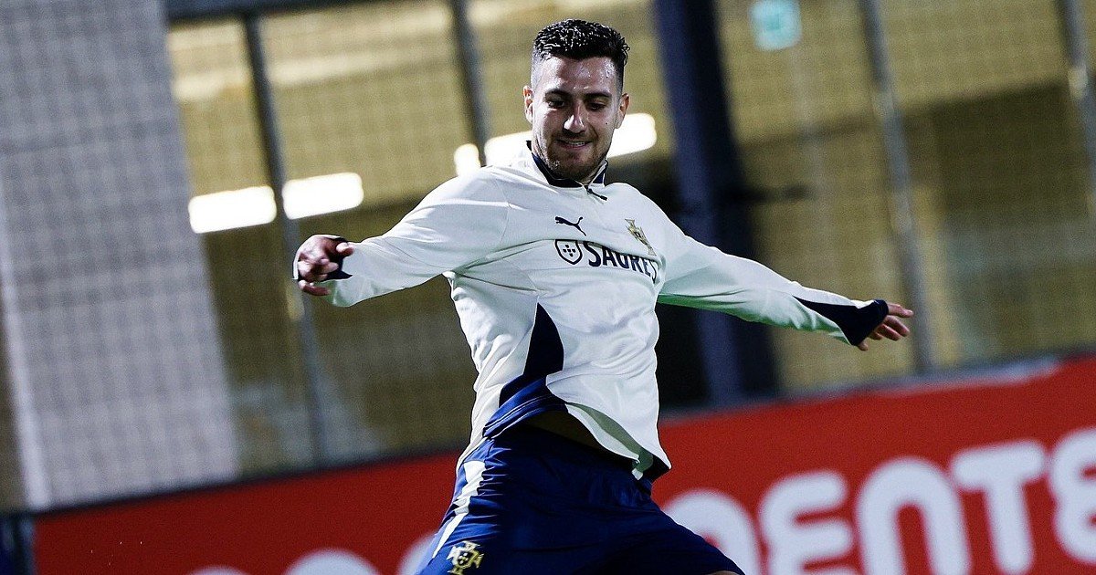 Vitinha foi o único faltoso na prática da equipe nacional