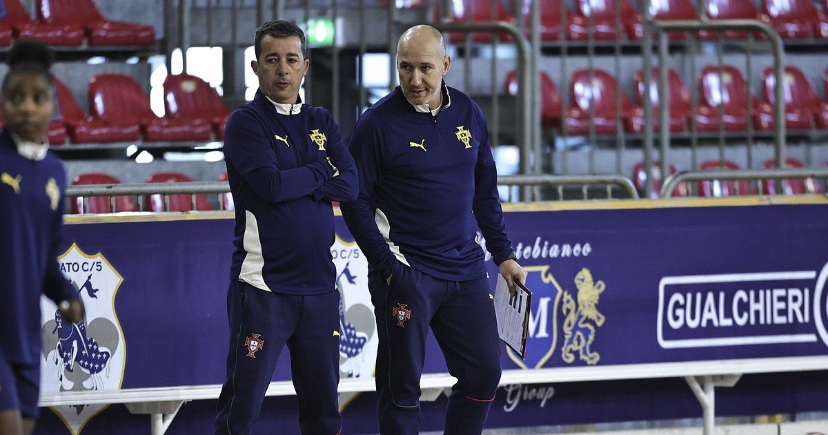 Selecionador nacional aspira às "quartas" do Mundial feminino contra o Japão: "Competir a sério, não permitir que respirem