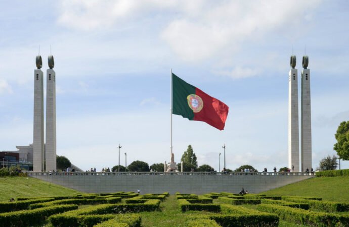 Portugal pode expandir acima de 3% anualmente, de acordo com a Católica em pesquisa solicitada pela Euronext e AEM.