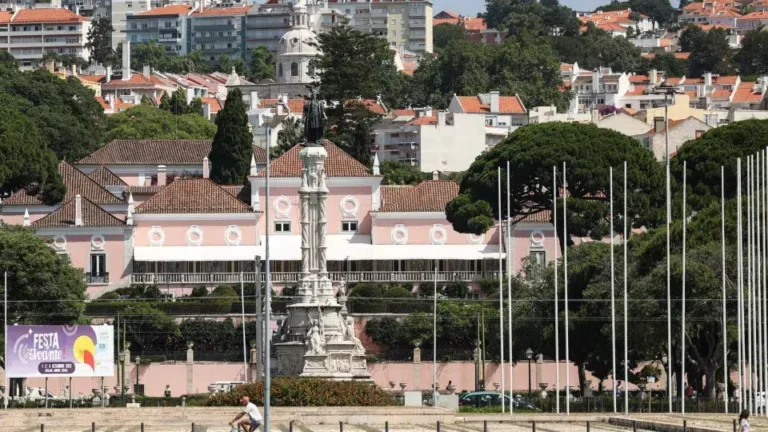 Palácio de Belém Laranja: Unindo Forças Contra a Violência às Mulheres