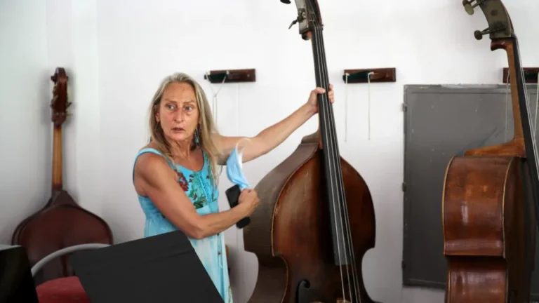 Pianista brasileiro em Portugal por quase quatro décadas deixa de existir na AIMA.