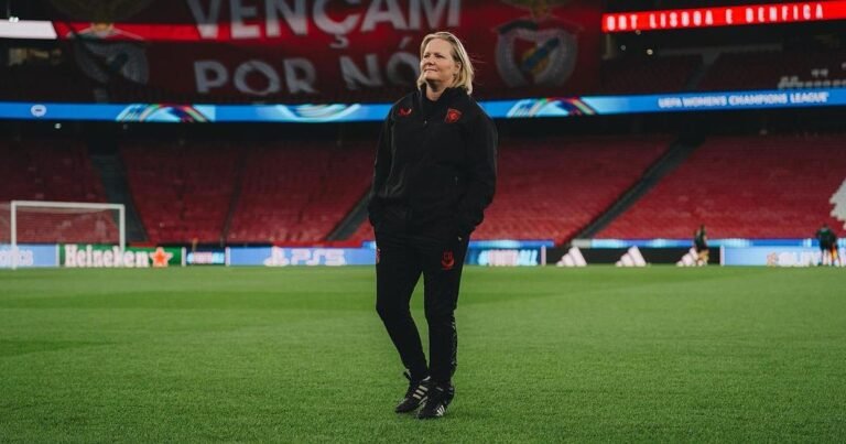 Técnica do Twente prevê confronto com Benfica: 'Uma vitória aqui seria inesperada'