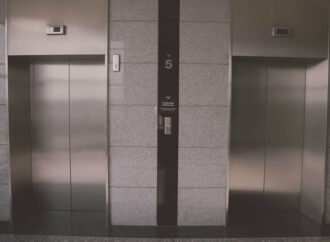 Desafios frequentes no edifício: quando o elevador apresenta falhas