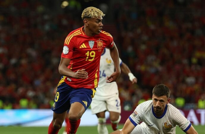 Barcelona alega que a Confederação Espanhola estava ciente do cuidado de Lamine Yamal