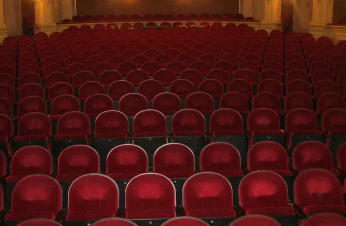 Imigrantes do Sul da Ásia na obra de Marco Martins – PPulso