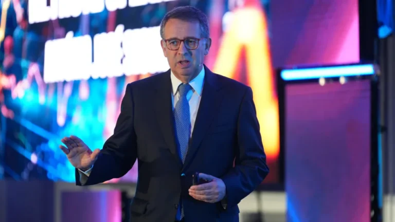 Seguradoras Rejeitam Análise de Legislação Trabalhista 'Por Capricho'