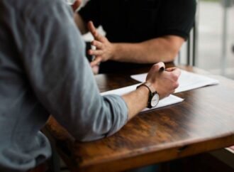 Europa precisa estabelecer sistema ‘exclusivo e ágil’ de permissões para atrair talento promissor, indica pesquisa