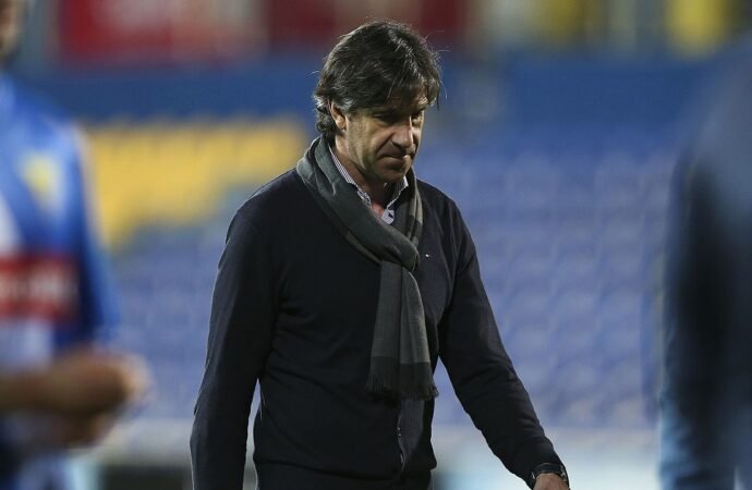 Paulo Alves assume comando técnico do Al Batin