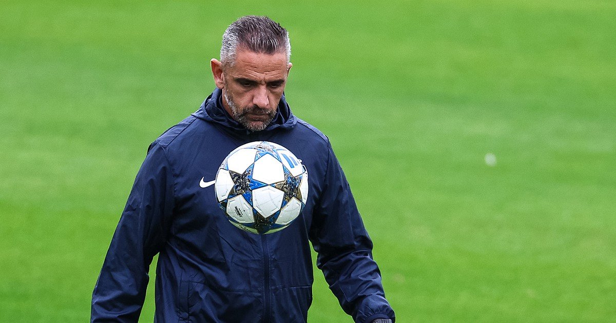 Rui Borges: a reação a Mourinho, a recusa do empate e o desafio de triunfar sobre "a principal equipe da Europa