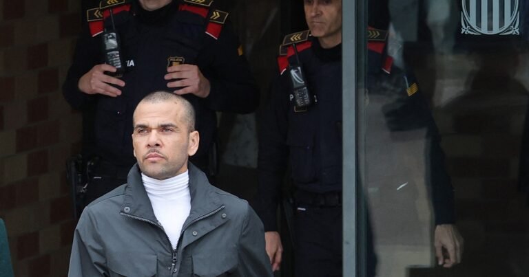 Dani Alves pode ter adquirido São João de Ver, revela mídia dos EUA