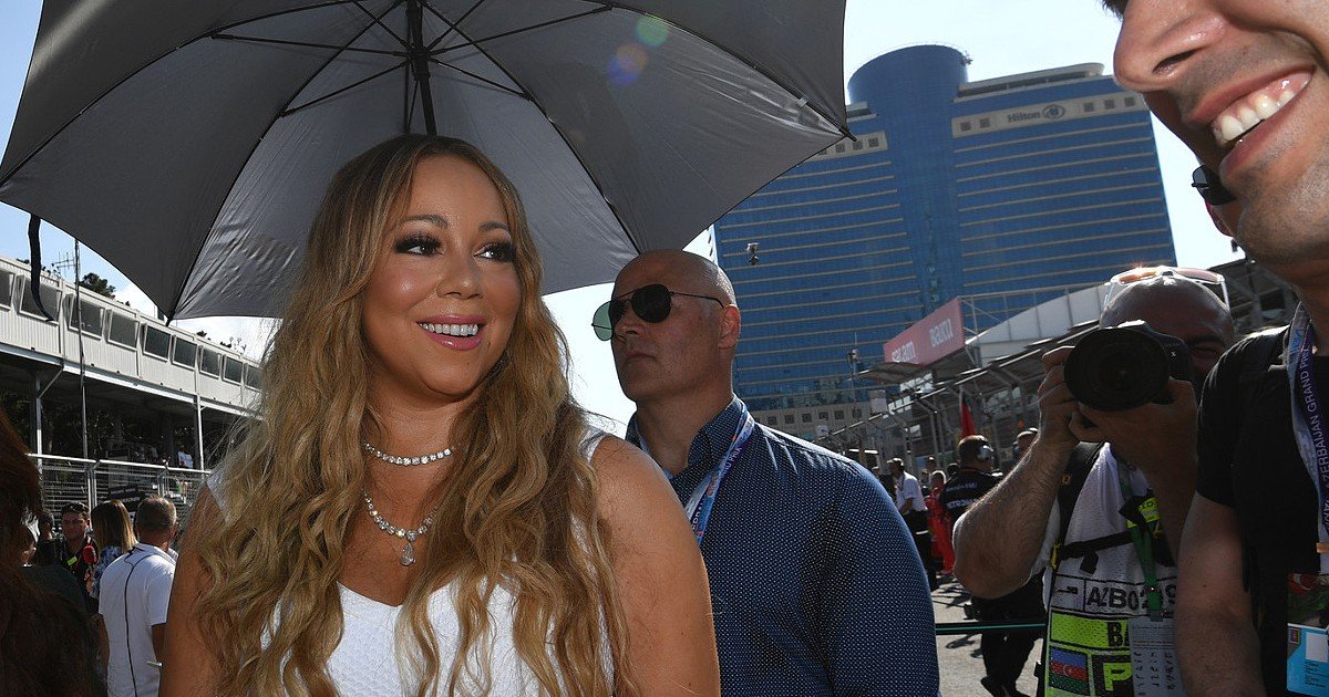 Mariah Carey na cerimônia inaugural dos Jogos Olímpicos de Inverno