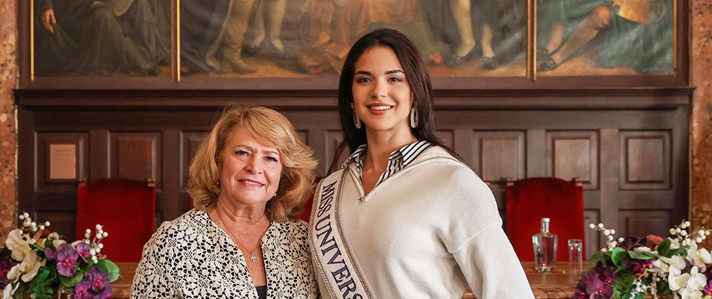 Rainha da Beleza Portuguesa Recebida nos Paços do Município