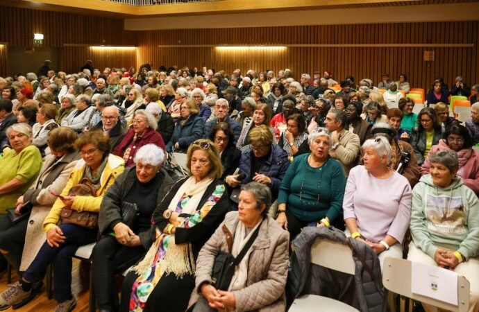 Celebrações Natalinas para Idosos em São Sebastião