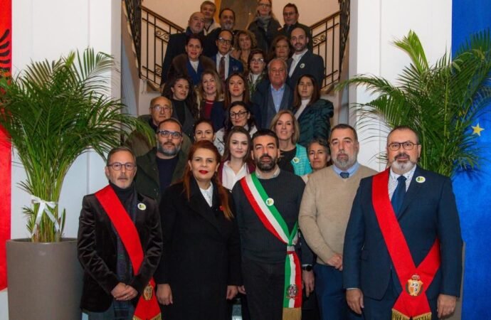 Setúbal organiza atividade de ecoturismo na Albânia