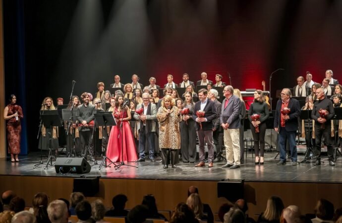 Coral Luísa Todi em espetáculo com ‘Melodias pela Harmonia’