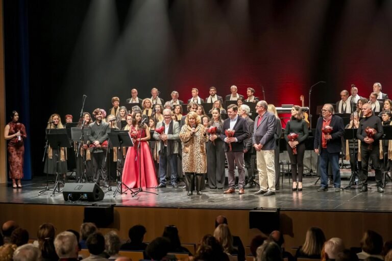 Coral Luísa Todi em espetáculo com 'Melodias pela Harmonia'