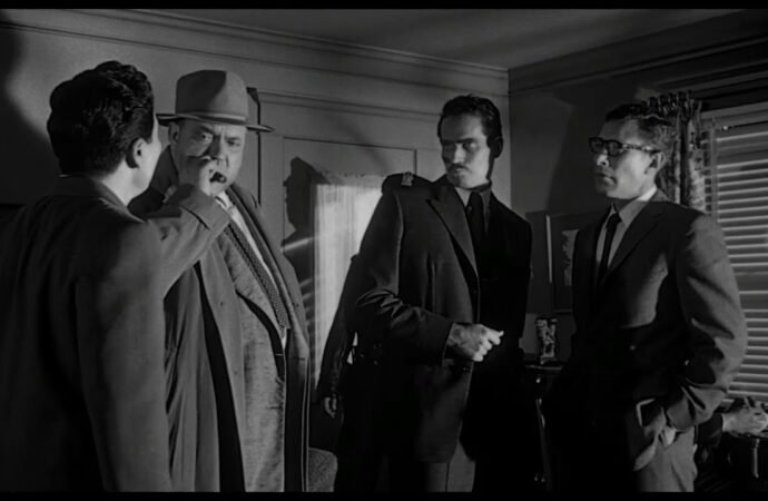 Os Agentes e os Criminosos em Foco em Série de Filmes no Centro Cultural