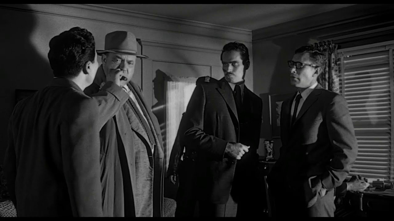 Os Agentes e os Criminosos em Foco em Série de Filmes no Centro Cultural