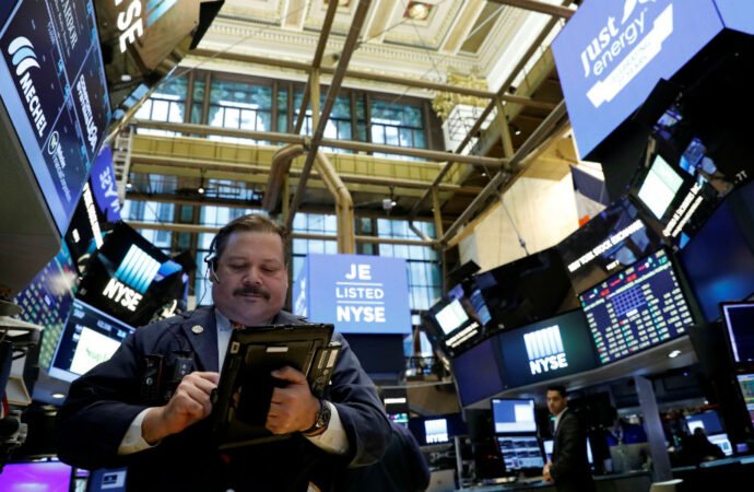 Mercado financeiro oscila sem direção definida com Broadcom caindo mais de 7%