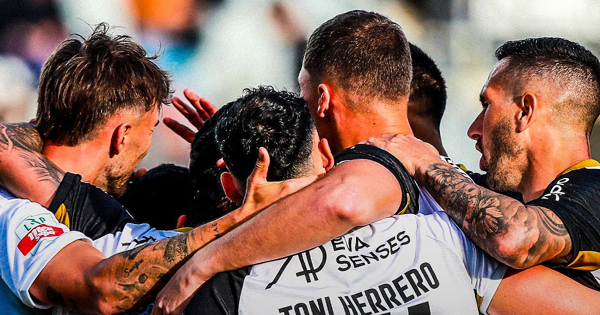 Farense triunfa sobre Vizela na conclusão da 13.ª jornada da II Divisão