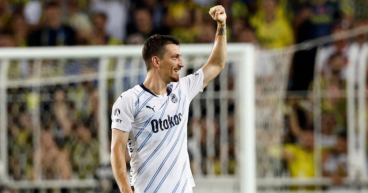 Apostas Irregulares: Líder do Fenerbahçe Terá Gerado 8,2 Milhões de Euros em Wagers