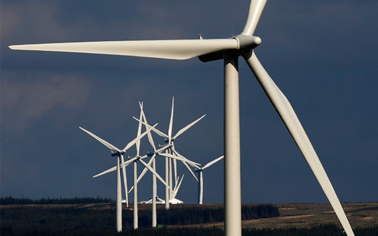 Juíza federal americana revoga decisão de Trump que interrompia projetos eólicos