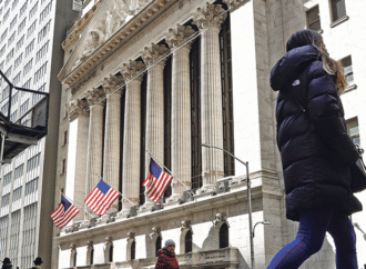 Bolsa de Nova Iorque inicia o dia com pequenas altas