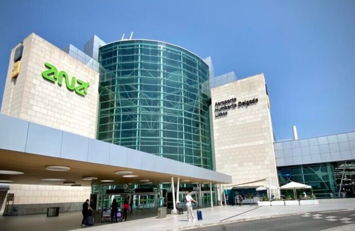 Terminais aéreos de Portugal registraram 5 milhões de viajantes em novembro.