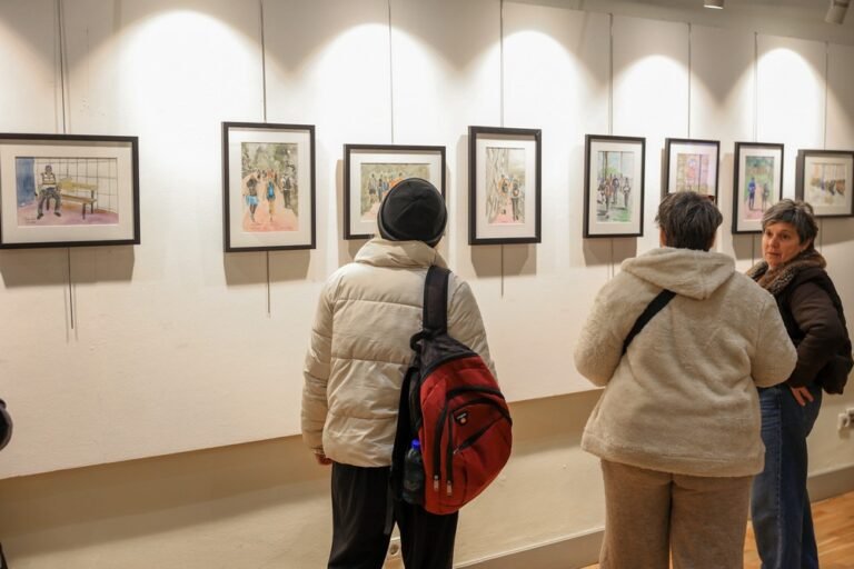 Aquarelas Descobrem Rotas de Santiago em Mostra na Biblioteca