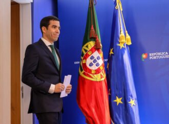 Executivo valida reajustes remuneratórios para servidores públicos