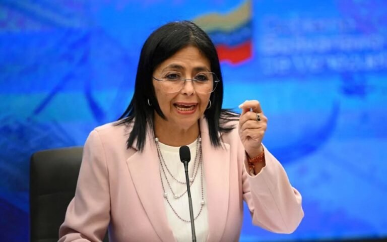 Venezuela: Autoridades divulgam "diálogos preliminares" com os EUA para retomar vínculos diplomáticos