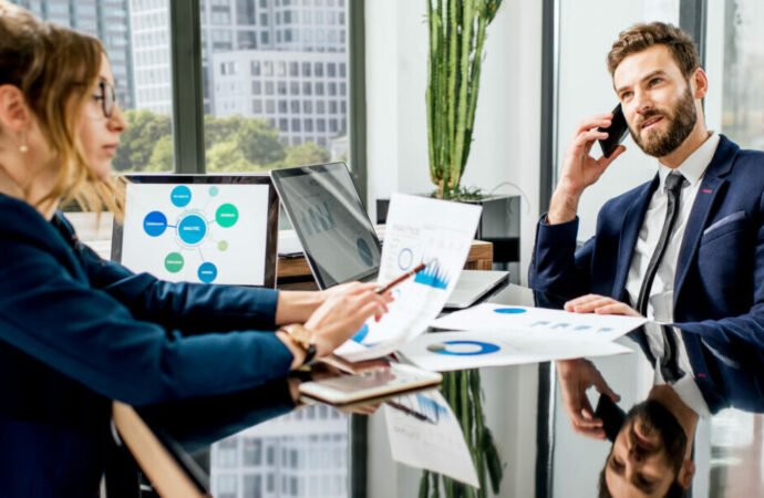 Companhias europeias buscam diminuir a influência da China nas redes de suprimentos